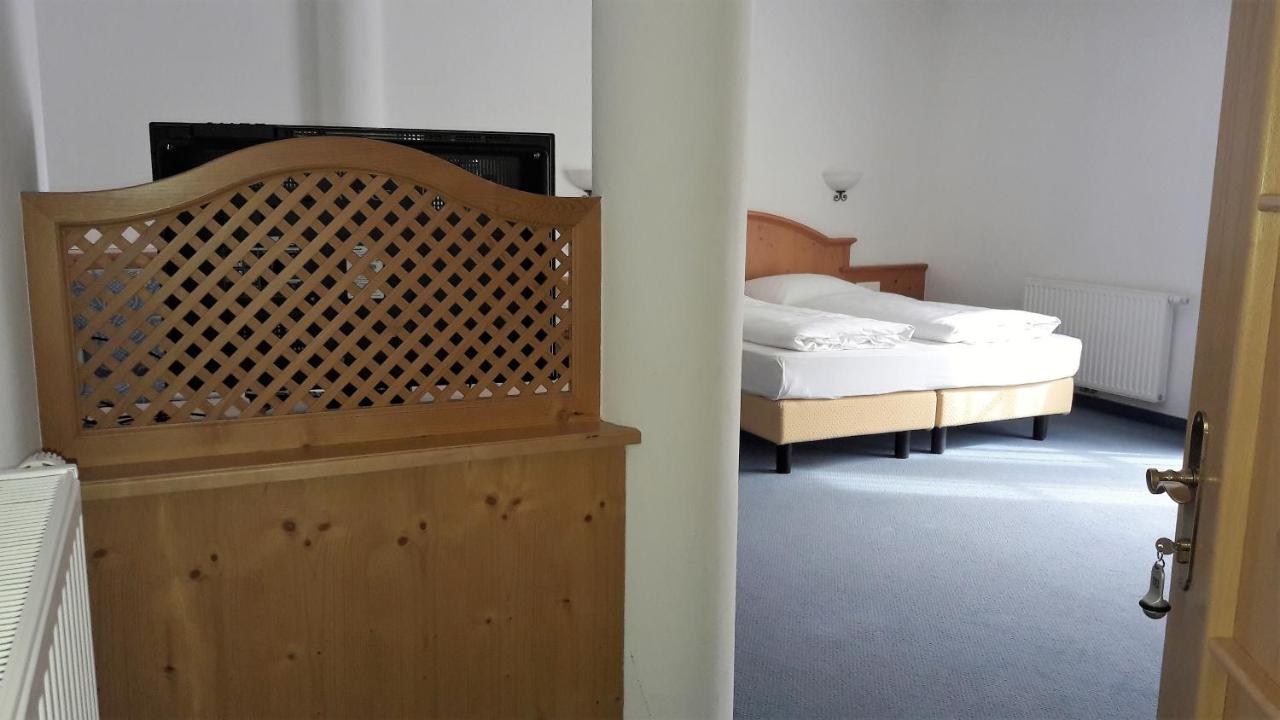 Hotel Restaurant Schaurhof 3*